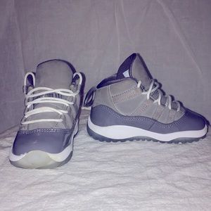 Toddler 6c Jordan 11 grey white